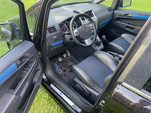 Opel Zafira OPC (6 foto / 8)