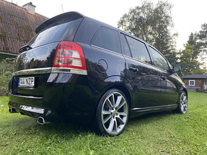 Opel Zafira OPC (1 foto / 10)