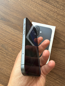 Apple iPhone 17 256GB Black (4 foto / 6)