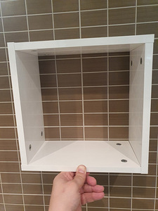 Kuubikukujulised seinariiulid 4tk kõrgläikega valge 30x15x30 (2 foto / 5)
