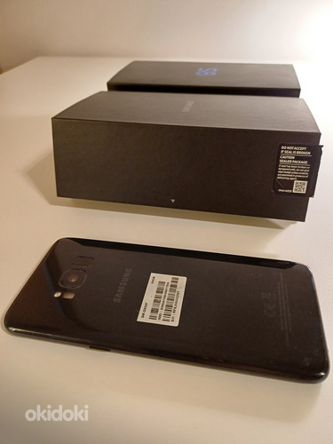 Samsung Galaxy S8 (64 GB) Midnight Black (фото #3)