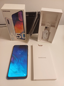 Samsung Galaxy A50 White (разбитый экран!) 4GB/128GB (2 фото из 7)