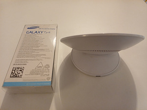 Samsung Wireless Charger White EP-PG9201 / зарядное устройст (2 фото из 5)