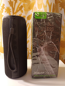 ZEALOT S51 WIRELESS KAASASKANTAV (BASSIGA) KÕLAR (5 foto / 5)