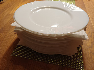 Luminarc valged praetaldrikud (25 cm) 17 tk! (2 foto / 4)