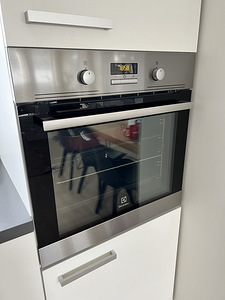 Встроенный духовой шкаф electrolux EOC3430EOX (1 фото из 4)