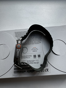 Apple Watch Ultra 49mm titanium (2 foto / 3)