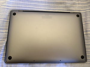 Macbook Pro 16" 2019 16GB 500GB Aku 251 tsüklit (7 foto / 10)