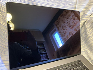 Macbook Pro 16" 2019 16GB 500GB Aku 251 tsüklit (9 foto / 10)