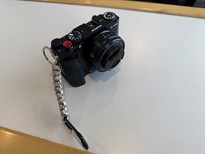 Fujifilm X-M5+xf 27mm f2.8 wr (1 foto / 3)