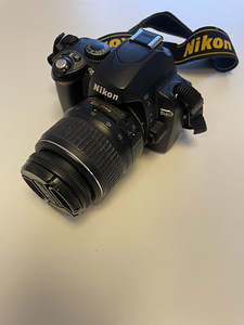 Müün Nikon D40 fotoaparaadi (2 foto / 2)
