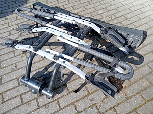 Thule 9503 RideOn jalgrattahoidja 3-le rattale (2 foto / 2)