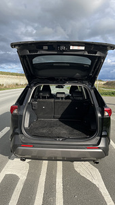 Toyota Rav4 Luxury plus Hybrid (5 foto / 6)