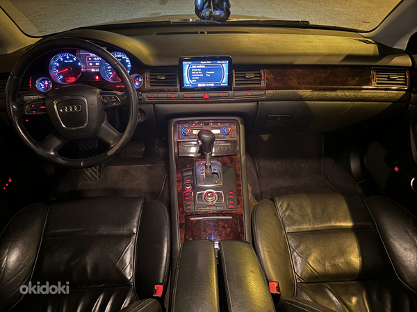 Audi A8 Long (фото #9)