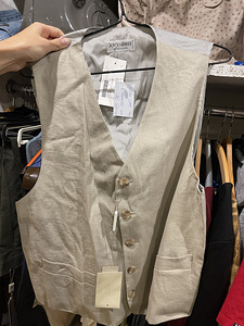Armani, Dolce Gabbana Vest (4 foto / 4)