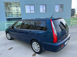 Mitsubishi Lancer (3 foto / 12)