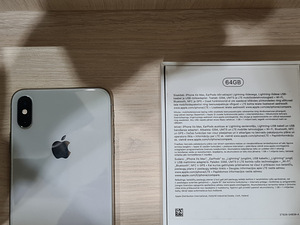 Apple iPhone XS Max 64GB Silver (2 foto / 4)