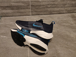 Nike ZoomX Tempo Next meeste jooksujalats (5 foto / 8)