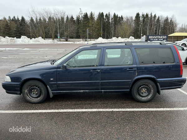 Volvo v70 (фото #2)