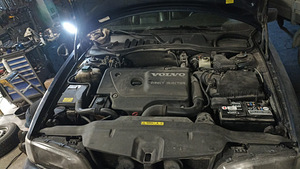 Volvo v70 (6 фото из 10)