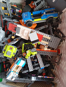 Suur kastitäis Lego originaaltükke (3 foto / 5)