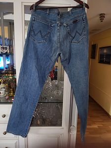Meeste teksapüksid Wrangler (2 foto / 2)