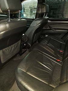 BMW X5 E70 (10 foto / 10)