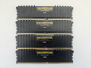 DDR4 4x4GB (16GB) (1 foto / 1)