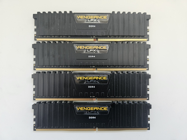 DDR4 4x4GB (16GB)