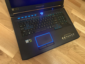 Acer Predator Helios 500 (3 foto / 3)