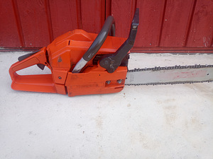 Husqvarna 254 (3 foto / 5)