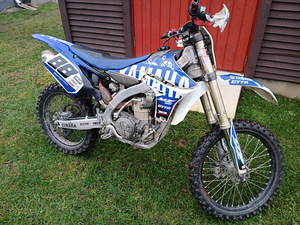Yamaha YZ450 2012a (6 foto / 10)