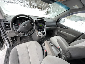 Kia Carnival 2.9CRDi 2010a (3 foto / 5)
