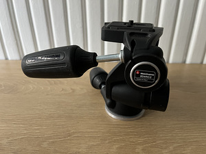 Manfrotto 804RC2 statiivipea (1 foto / 6)