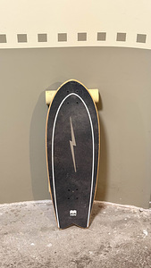 Surfskate YOW PIPE 32" 120€ (1 foto / 2)
