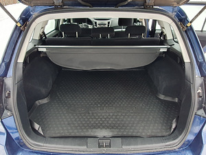 Subaru Outback (9 foto / 15)
