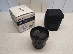 Sigma 30mm f/2.8 DN (Sony E mount objektiiv) (1 foto / 4)