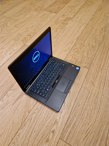 Dell Latitude E5470 sülearvuti (3 foto / 8)