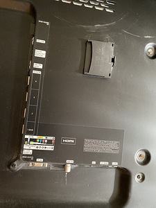 40" Samsung UE40D5500RW (2 foto / 3)