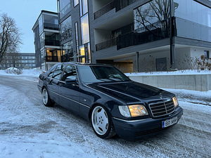 Мерседес-Бенц S300 (1 фото из 10)