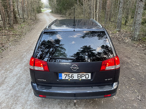 Opel Vectra 2007a 1.9TDi 88kw Manuaal (5 foto / 8)