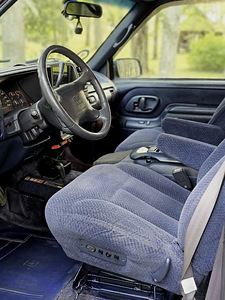 Chevrolet Suburban (7 фото из 8)