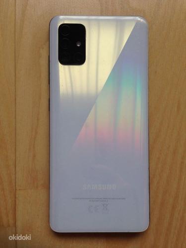 Samsung Galaxy A51 (фото #2)