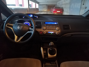 Honda civic 1.8 103 kw 2008 (11 foto / 14)