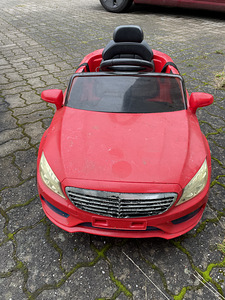 Raadioteel juhitav laste elektriauto (2 foto / 6)