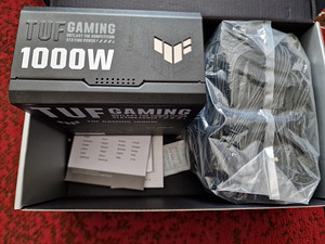 Asus TUF Gaming 1000W Gold (2 foto / 3)