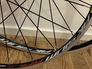 Jooksud Mavic Aksium Race (uued) (4 foto / 5)