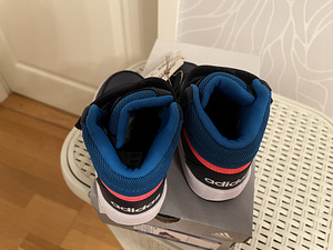 UUED Adidase tossud s 26,5 stp 17 (3 foto / 3)