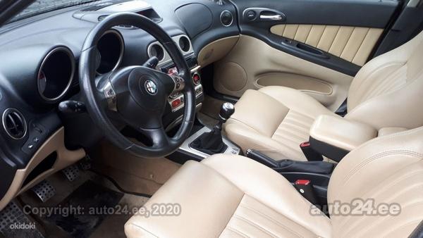 Alfa Romeo 156 Crosswagon Q4 1.9 JTD 16V 110kW (фото #4)