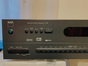 NAD T751+pult T760 (4 foto / 5)